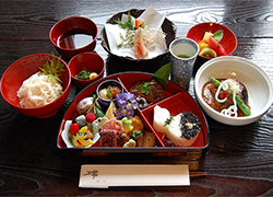 Fucha Lunch Box