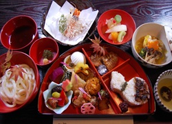 Fucha Lunch Box